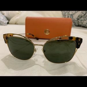Tory Burch Sunglasses-Gold/Tokyo Tortoise Frame